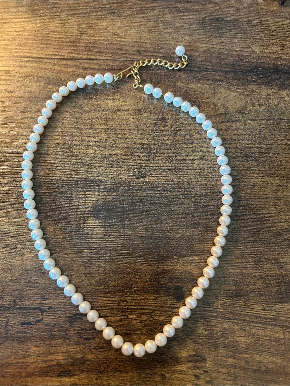 Classic White Faux Pearl Beaded Necklace - Elegant Women's Jewelry